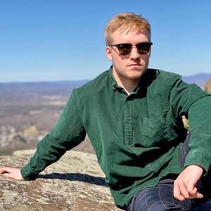 Meet your Posher, Alex